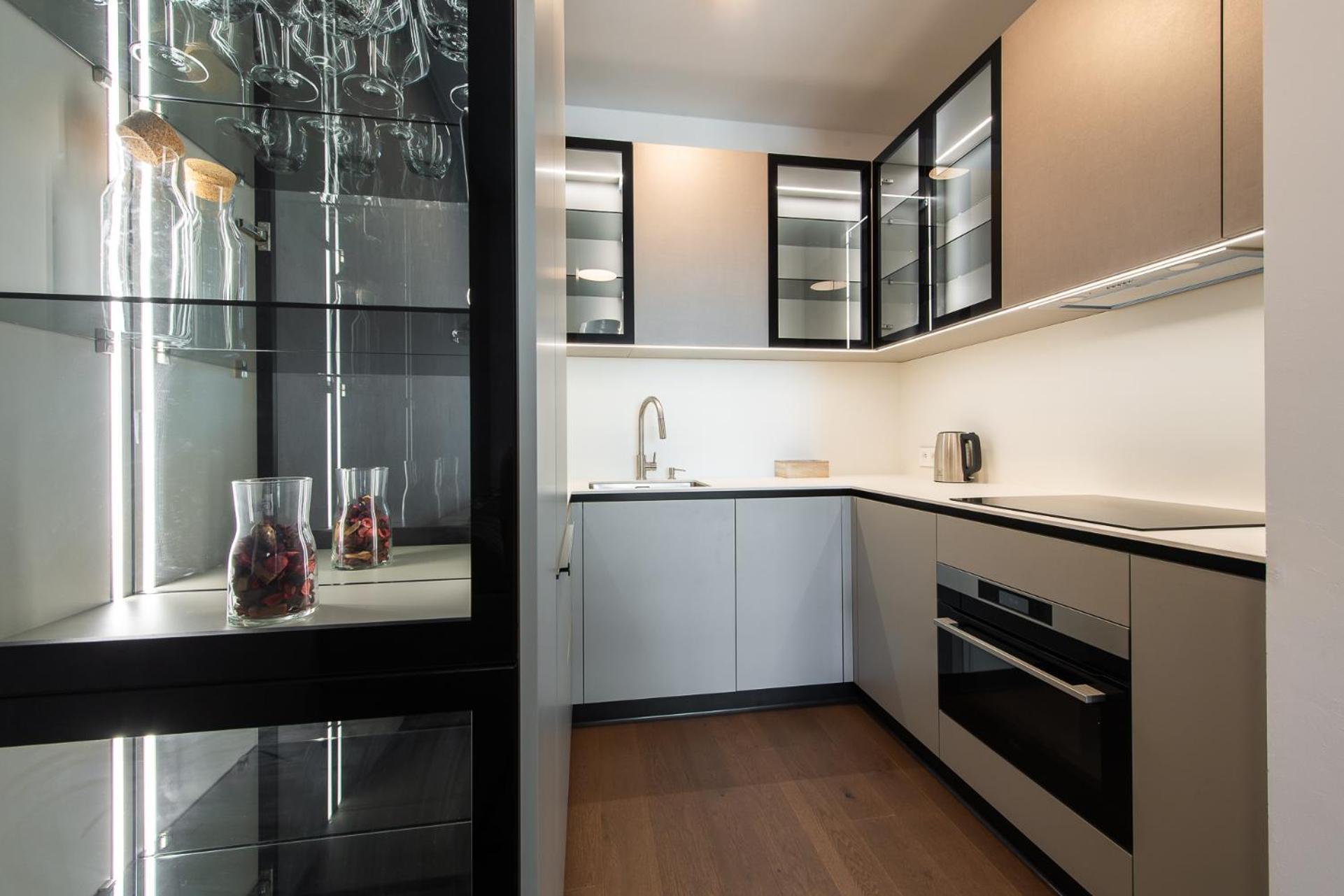 Nikas Eurovea Apartments - Free Parking Bratislava Exterior photo