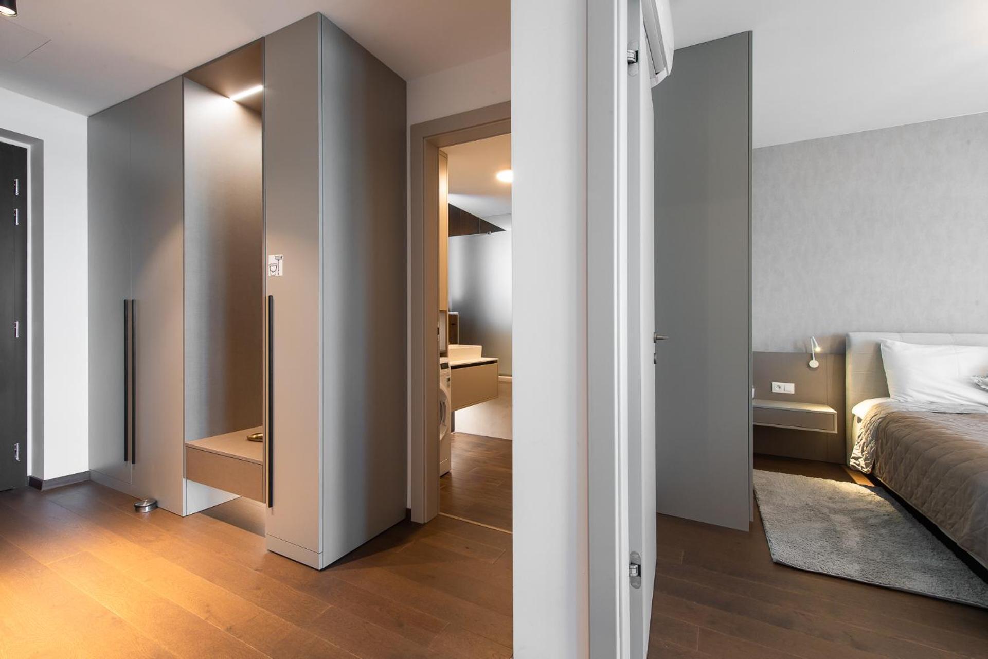 Nikas Eurovea Apartments - Free Parking Bratislava Exterior photo
